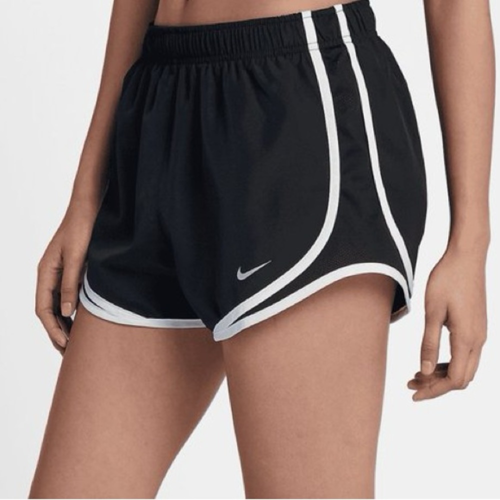 NWOT Nike Girls Tempo Running Shorts Black White Dri-Fit Lined Athletic Youth S